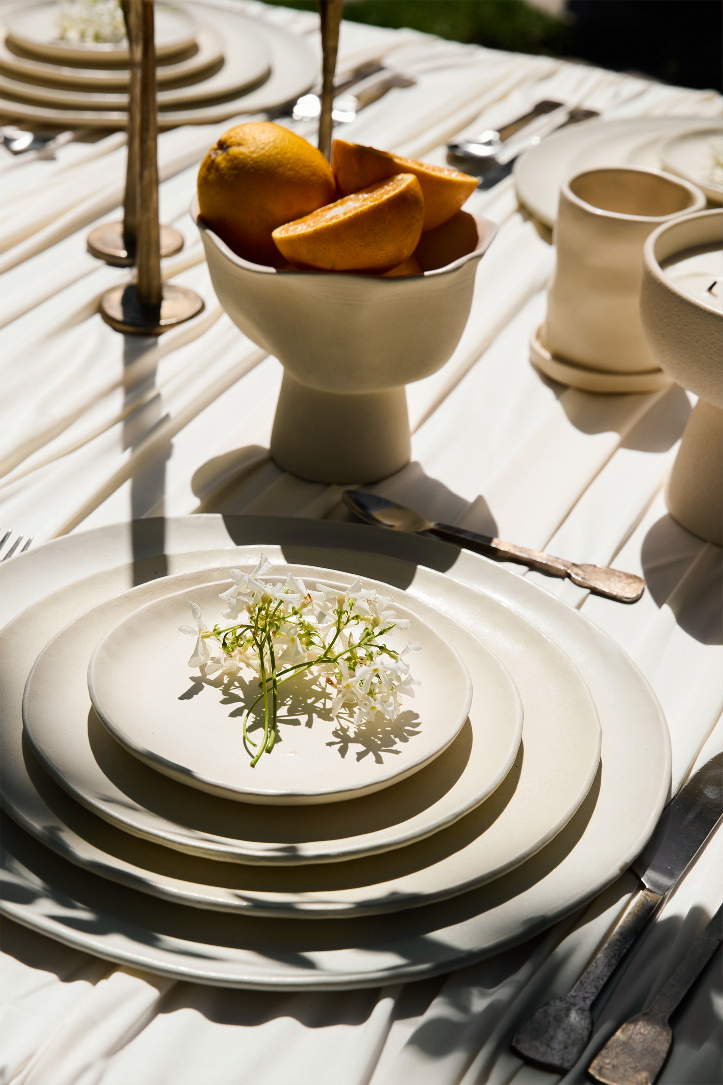 Lizzy Wavy Footed Bowl