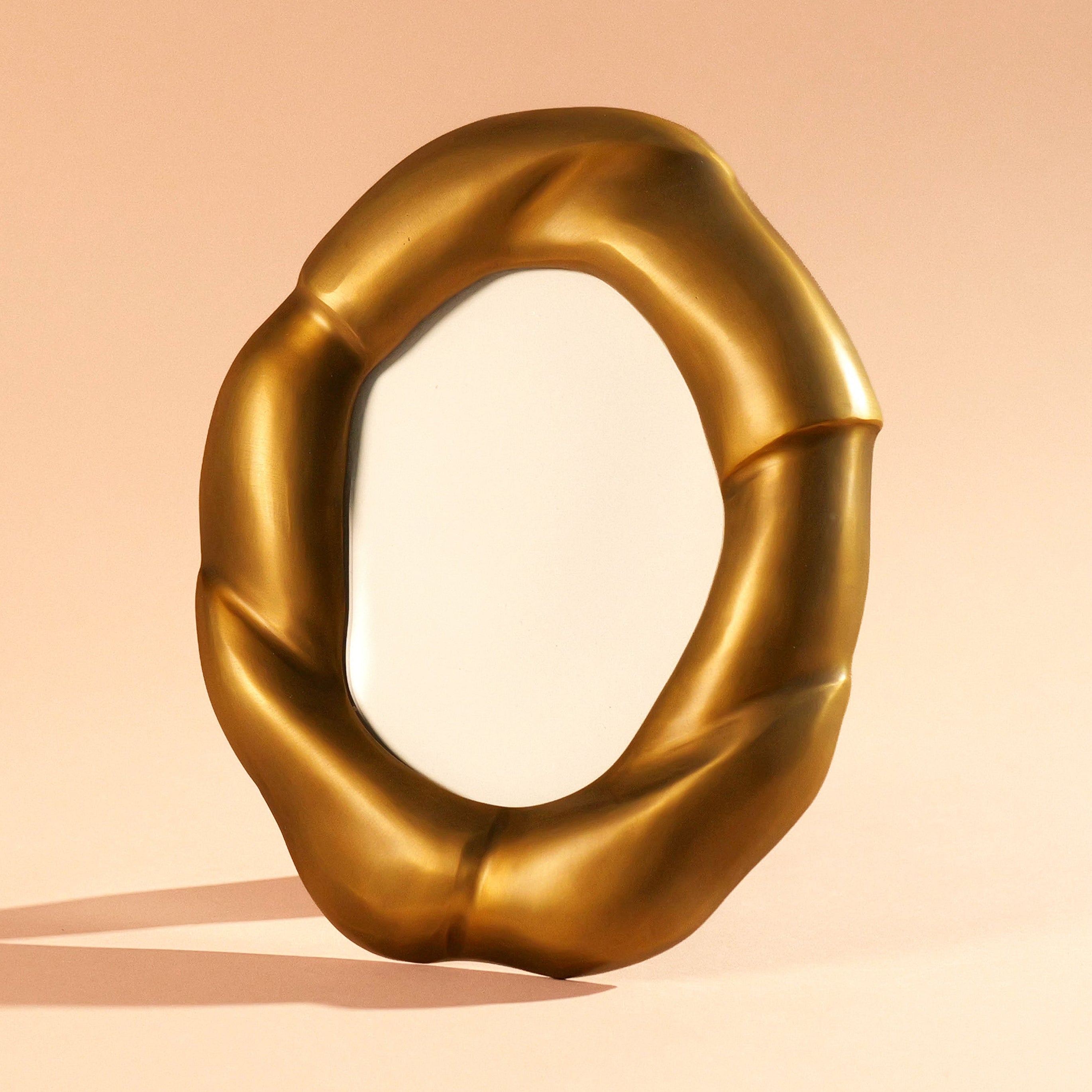 Julie Oval Frame